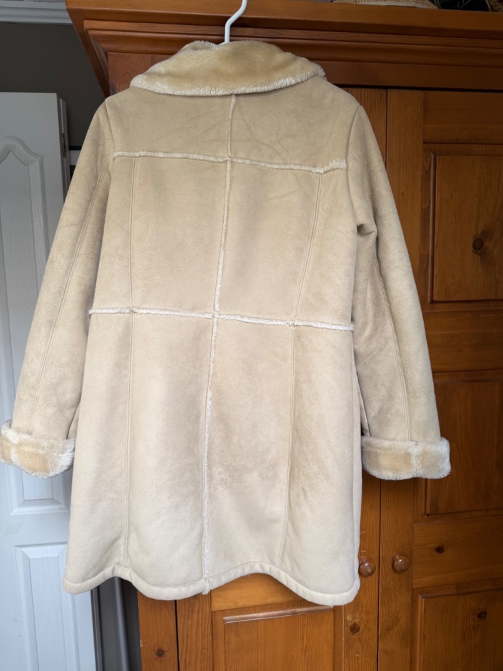 Winter Coat - Picture 2 of 3